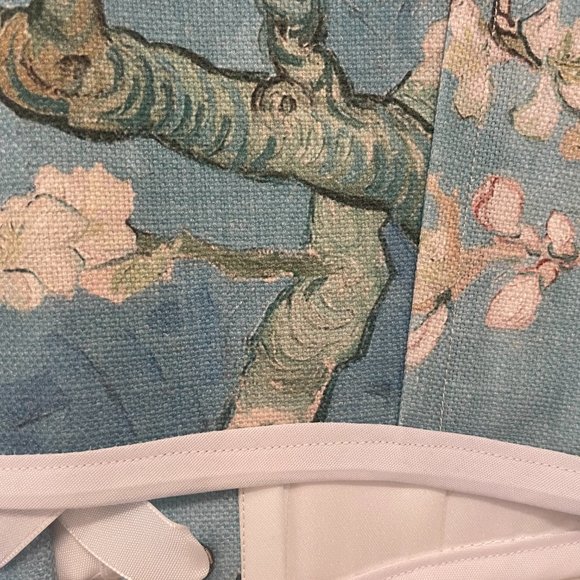 Fashionable Corsets - Picture 9 of 11